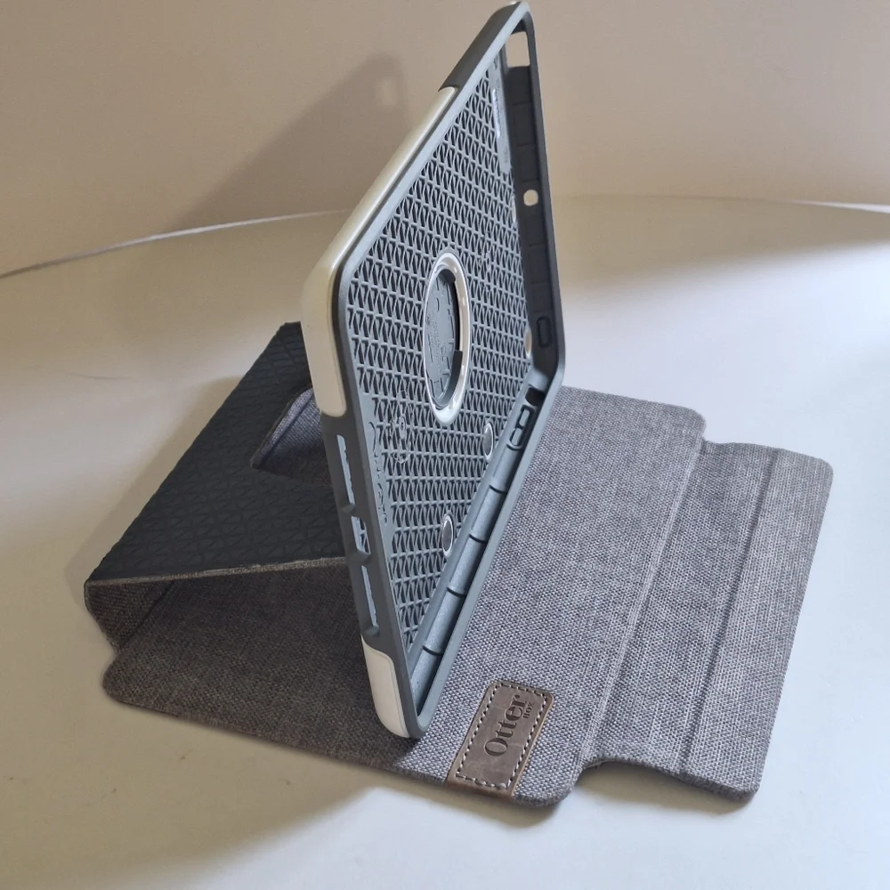 OtterBox Symmetry Folio Ipad Mini Case Glacier Storm Gray EUC 6 X 8